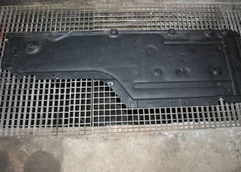 Osłona podwozia prawa strona BMW E60 E61 E63 E64