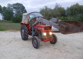 Ciągnik Mf 133 z turem