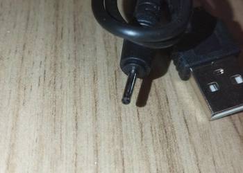 Przewód USB do ładowania tabletów: wtyk okrągły 2mm