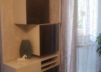 2x taw mebli salonowych / meblościanka IKEA BESTÅ – biały / ciemny połysk +