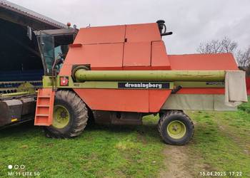 Kombajn zbożowy Dronninborg D7500