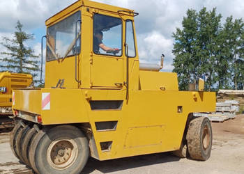 Walec ogumiony BOMAG BW 16 R - 8,2 t