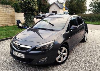 Opel Astra J