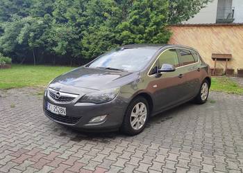 Opel Astra J 1.7CDTI 2012r.