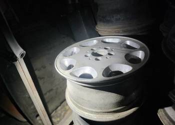 Mercedes W124 felga 15 pojedyncza 8 loch 190 W201 aluminiowa