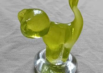 Szklana figurka - Kotek, w stylu Murano.