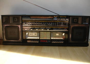 Radiomagnetofon OSAKA CH-168