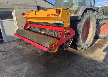 Sprzedam siewnik do trawy Veredo