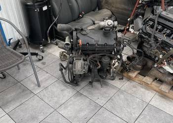 VW T5 1.9 TDI SILNIK GOŁY SŁUPEK