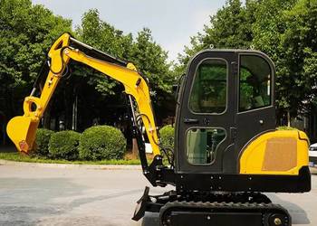 Premiera ! Nowa Minikoparka Kubotta 2500 NX