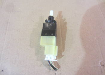 włącznik świateł stop A0015456709 mercedes a w169