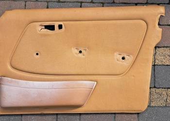 Boczek drzwi dattel Mercedes W123 prawy przedni
