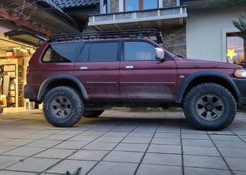 Mitsubishi Pajero Sport_technicznie super kompan