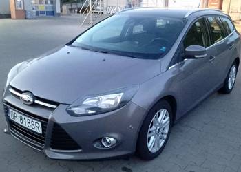 Ford Focus III Kombi TITANIUM + Hak