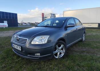 Toyota Avensis t25 2.0 benzyna