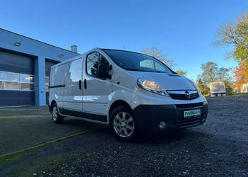 Opel Vivaro 2011*2.5 150KM*L2H1*Klimatyzacja*Webasto*150tys.km Opel Vivaro 2011*2.5 150KM*L2H1*Klimatyzacja*Webasto*150tys.km