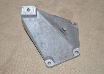 Łapa silnika AUDI A4B5 A6C5 PASSAT B5 2,5 TDI