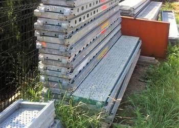 Rusztowanie 114,20 m2 używane, wymiary 18,42x6,2m podest stalowy 3,07