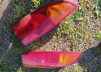 Lampy Tył Ford Focus mk1 hatchback