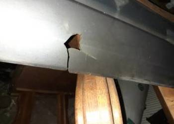 Zderzak mercedes 124