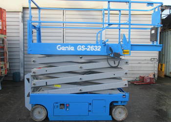 Podnośnik nożycowy podest ruchomy 12 m Genie GS2632