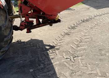 Rozsiewacz nawozu lely 1000 kg