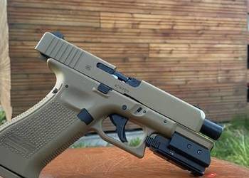 Glock 19x 4.5mm blow back