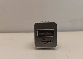 BMW 7 G11 PORT GNIAZDO USB 9368857