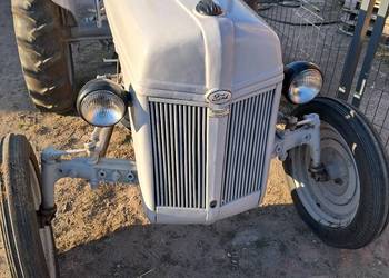 Ford 9N 1942r zabytek zabytkowy