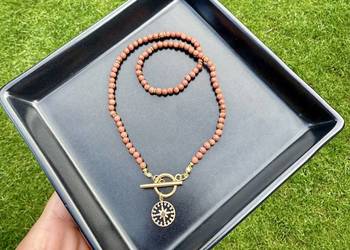 Naszyjnik choker kamienie naturalne piasek pustyni zawieszka Róża wiatrów