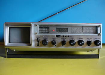 Radiomagnetofon z TV NORDMENDE TRK-209