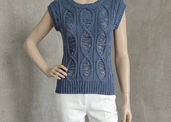 Niebieska bluzka z prześwitem Orsay