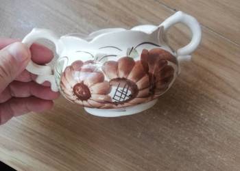 Porcelana z lat PR-elu.