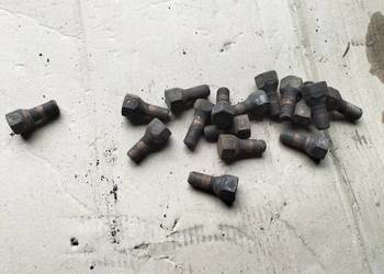 FIAT PUNTO 1 MK1  ŚRUBY SZPILKI KOŁA