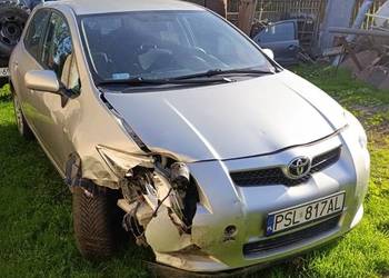 Toyota Auris Terra 2008 uszkodzona