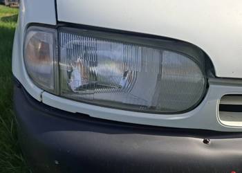Lampa Prawa Przednia Nissan Sarena