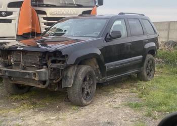 Sprzedam  na części Jeep Grand Cherokee rok 2006