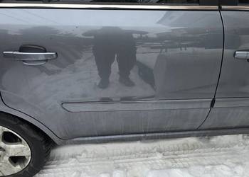 Drzwi prawy tył opel zafira B 2006 r kompletne KOD Z155