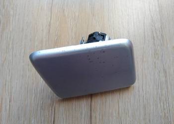 Zaślepka spryskiwacza lampy Nissan Primera P12 prawa