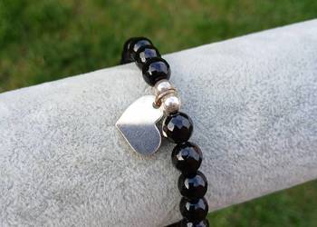 Bransoletka damska z Onyksu fasetowanego 8mm z sercem pełnym