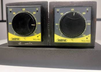 Regulator temperatury Introl TROL-902, 0–1000 °C – 2 sztuki, sprawne