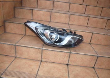 Hyundai i30 i 30 lampa prawa przód (11 pinów) 2012 - 2016r (europa)