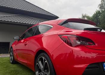 Opel Astra GTC Limited Edition