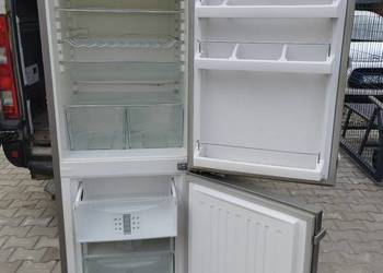 Lodówko zamrażarka Liebherr srebrna