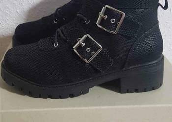 Vero Moda botki/workery ocieplane czarne wężowe zimowe Rozmiar 37