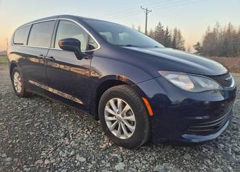 Chrysler Pacifica 2017 3.6 lekko uszkodzona na miejscu PL