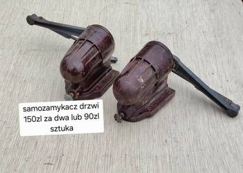 2x samozamykacz drzwi