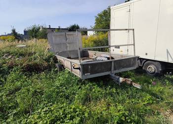 Sprzedam przyczepę dmc 2000.