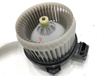 DMUCHAWA NAWIEWU TOYOTA YARIS II WENTYLATOR