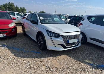 PEUGEOT e-208 136 GT FP097